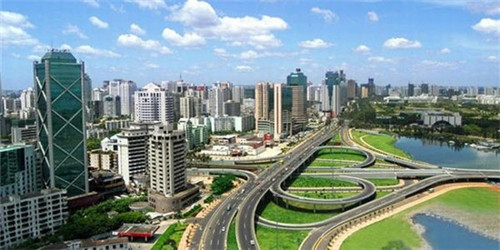 小洋婆串串香火锅